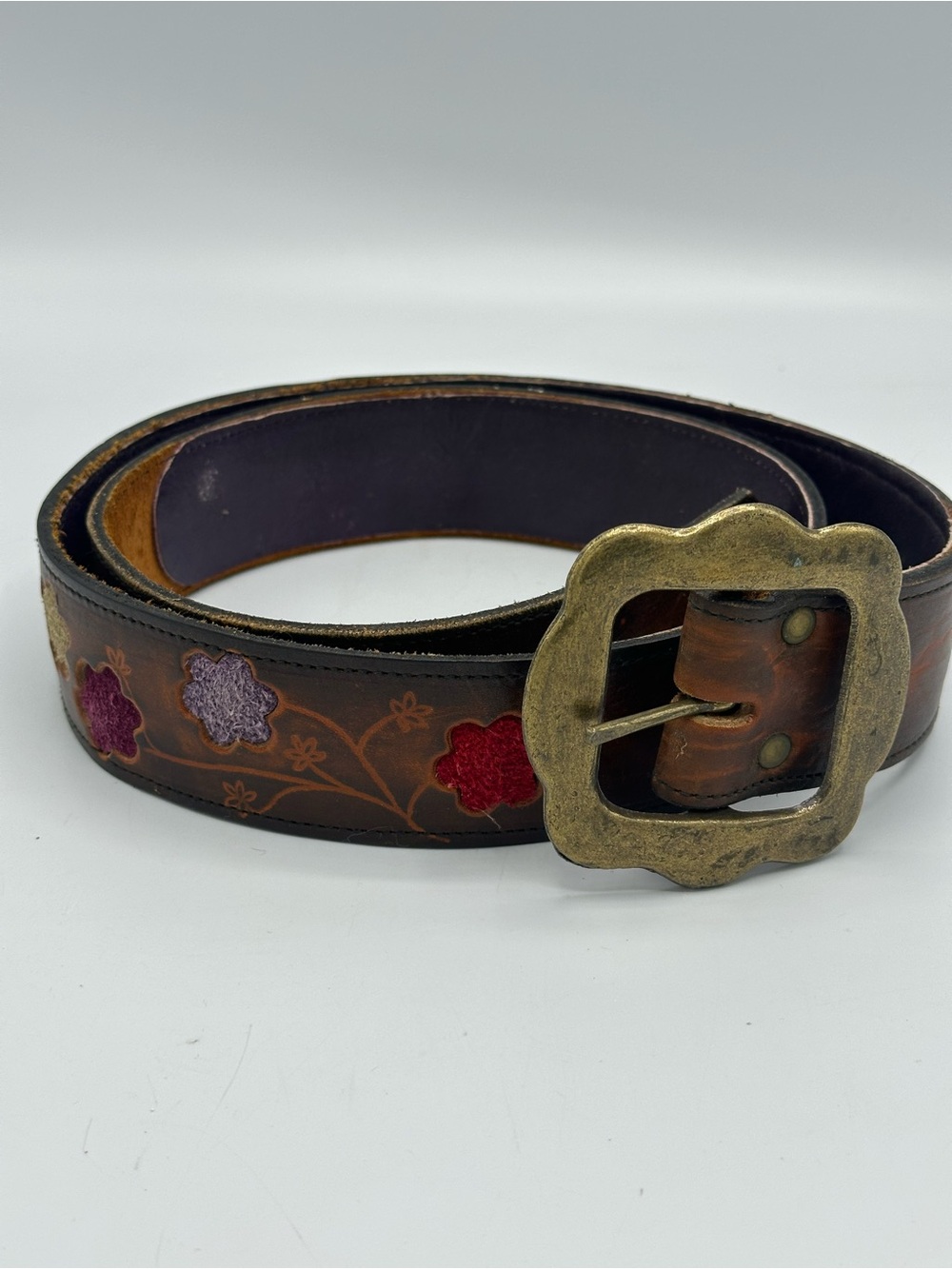 Vtg 70s The Leather Shop Leather Belt Distressed w/Suede Floral Insets Size 38